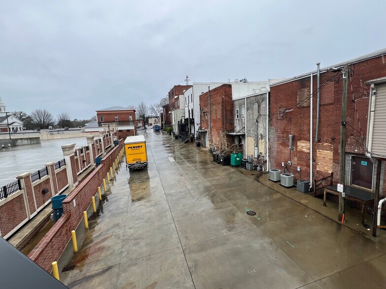 More Photos Of 79 E Main St, Buford Storefront For Sale