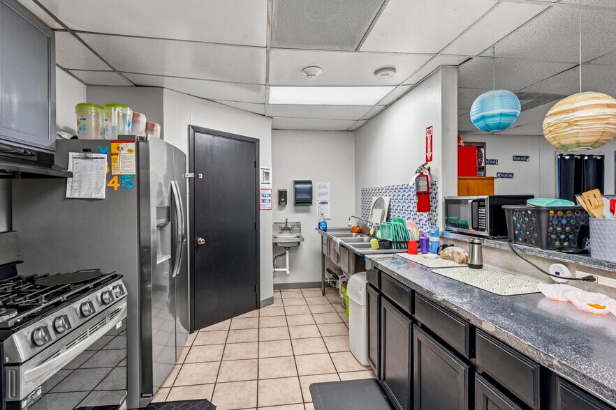 More Photos Of 16737 Sprawling Oaks Dr, Conroe Daycare Center For Sale