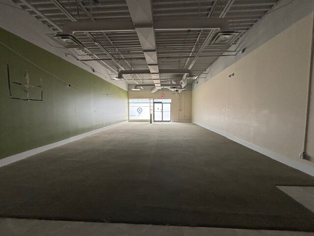 More Photos Of 689 Oxford St W, London Storefront For Lease
