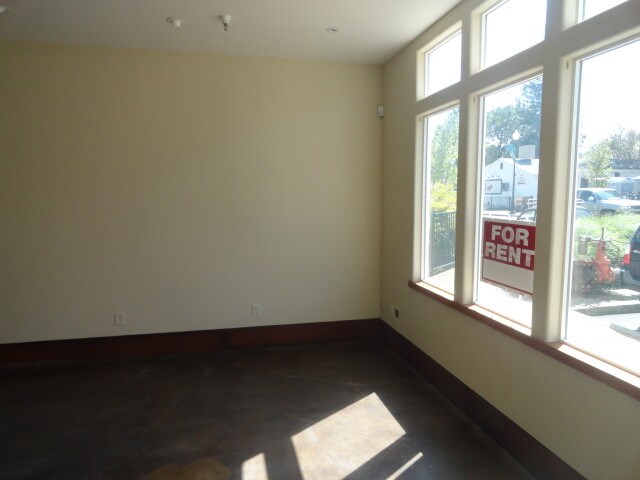 More Photos Of 220 Windsor River Rd, Windsor Apartments For Sale