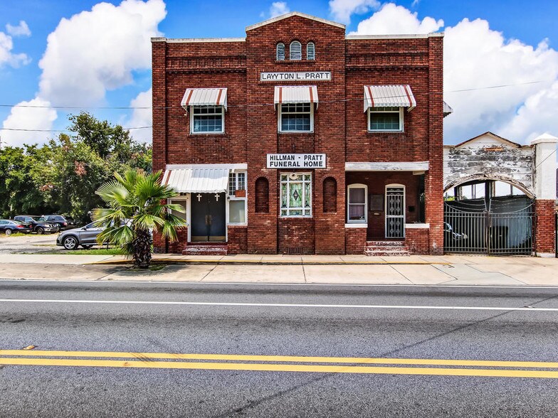 More Photos Of 525 Beaver St, Jacksonville Cemetery Mausoleum For Lease