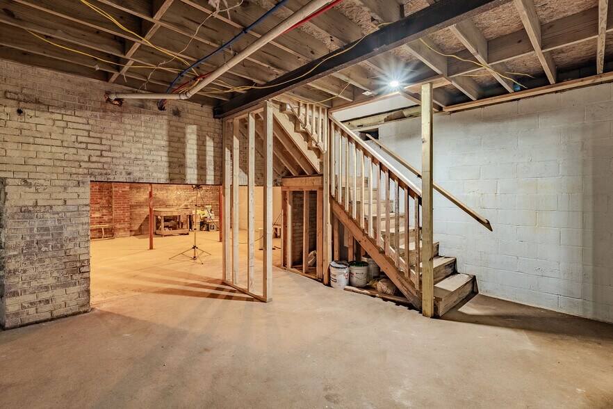 More Photos Of 12 Scenic Rd, Fries General Retail For Sale