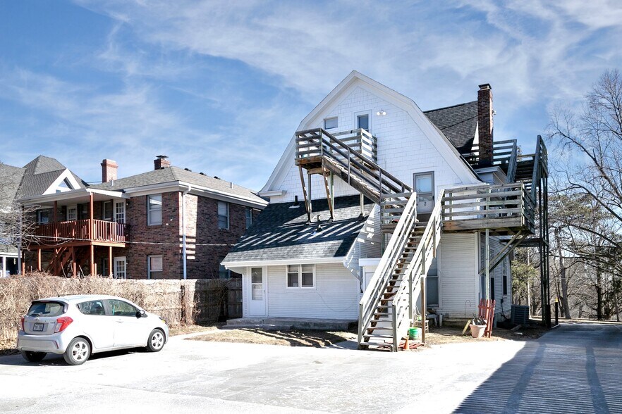 More Photos Of 1618 S 32nd Ave, Omaha Apartments For Sale