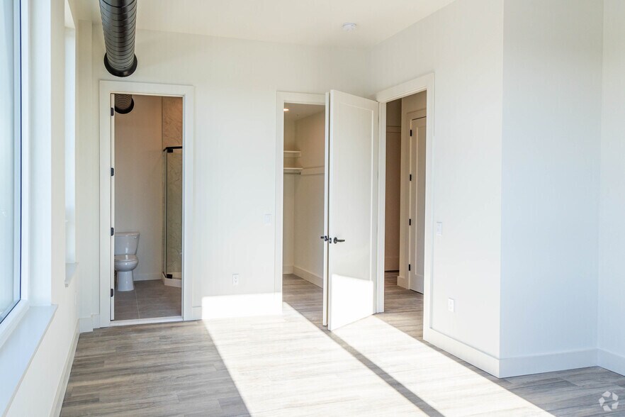 More Photos Of 55 Washington St, East Orange Apartments For Sale