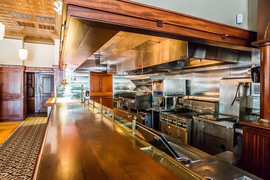 More Photos Of 1820-2041 Tower Dr, Glenview Unknown For Lease