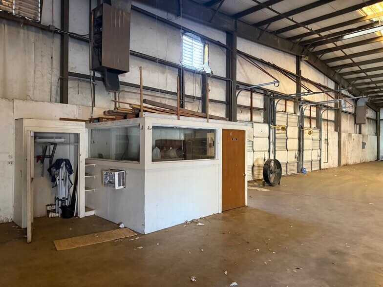More Photos Of 312 E 9th St, Scotland Neck Industrial For Lease