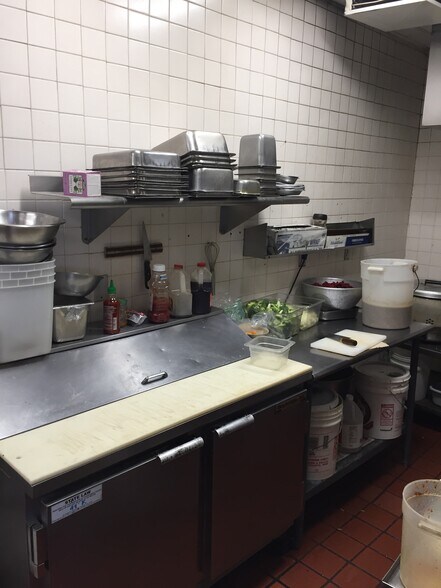 More Photos Of 4050 Crenshaw Blvd, Los Angeles Fast Food For Lease