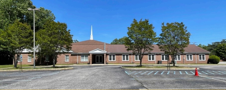 Primary Photo Of 14425 Old Courthouse Way, Newport News Lodge Meeting Hall For Sale