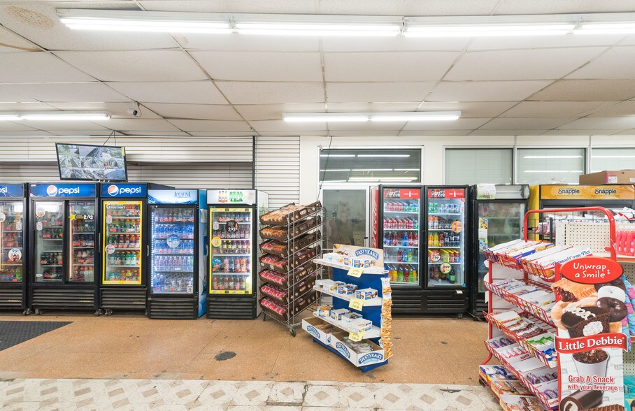 More Photos Of 5132 Park Heights Ave, Baltimore Storefront Retail Office For Lease