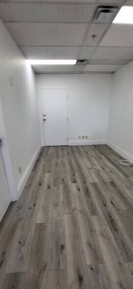 More Photos Of 991-1025 Finch Ave W, Toronto Office For Lease