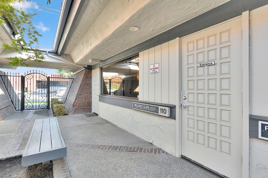 More Photos Of 5777 N Fresno St, Fresno Medical For Sale