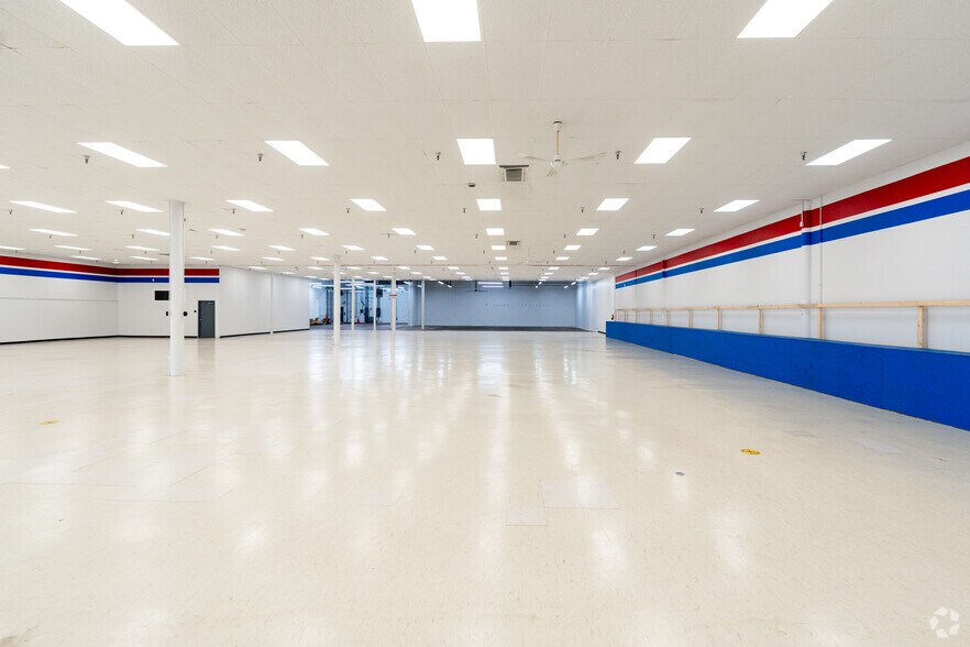 More Photos Of 1900-1974 Stone Rose Dr, Rocky Mount General Retail For Sale