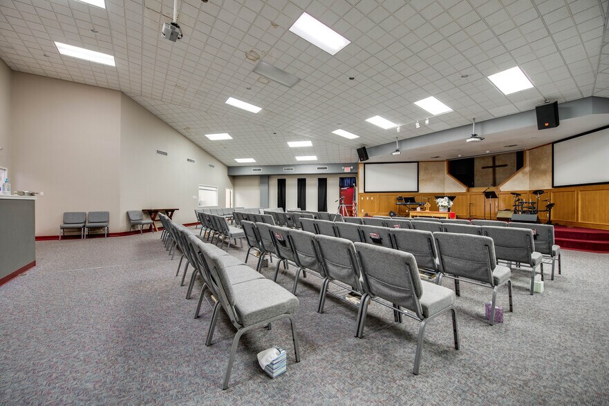 More Photos Of 2110 E 10th St, Odessa Specialty For Sale