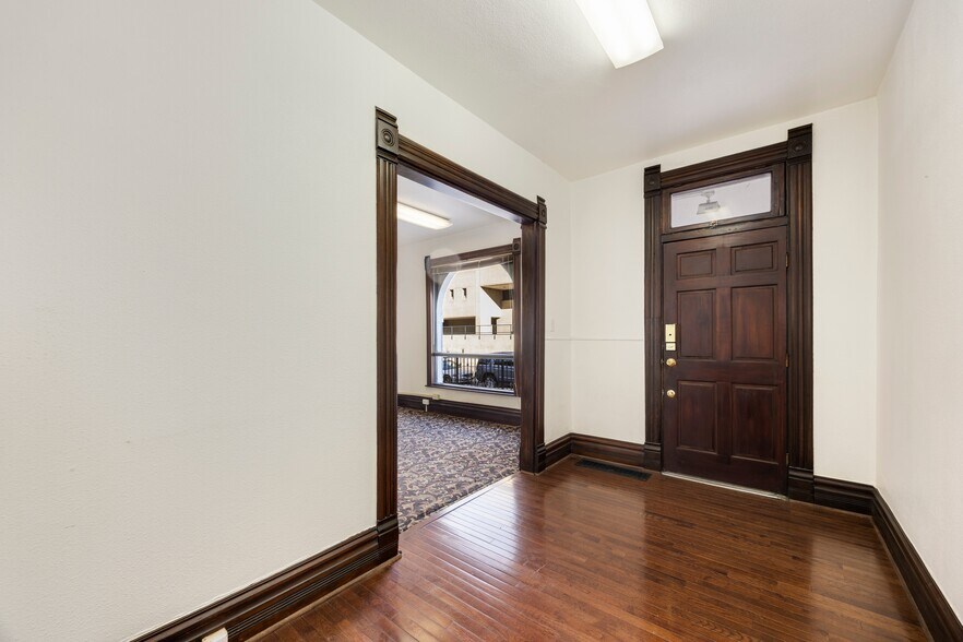 More Photos Of 1325 Delaware St, Denver Office For Lease