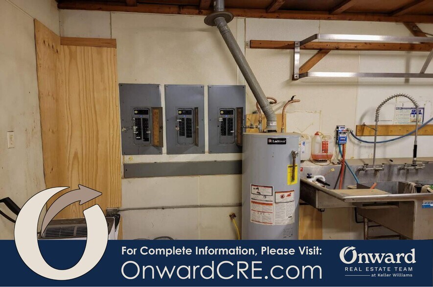 More Photos Of 24350 N I 35, West Restaurant For Sale