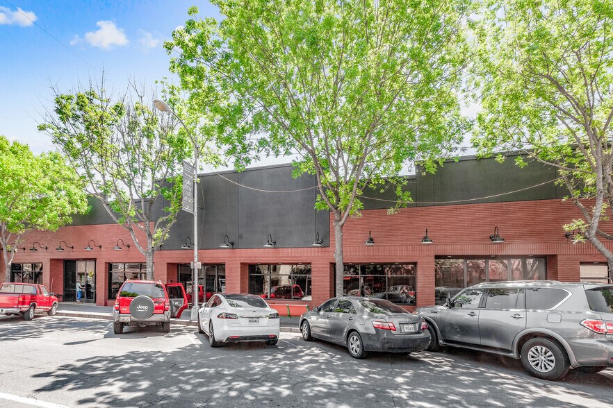 More Photos Of 309-317 W Main St, Visalia Office For Lease