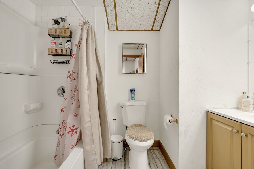 More Photos Of 161 High St, Taunton Office Residential For Sale