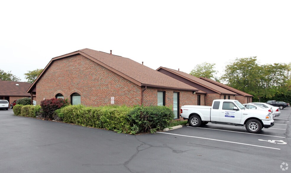 More Photos Of 3962 Brown Park Dr, Hilliard Unknown For Lease