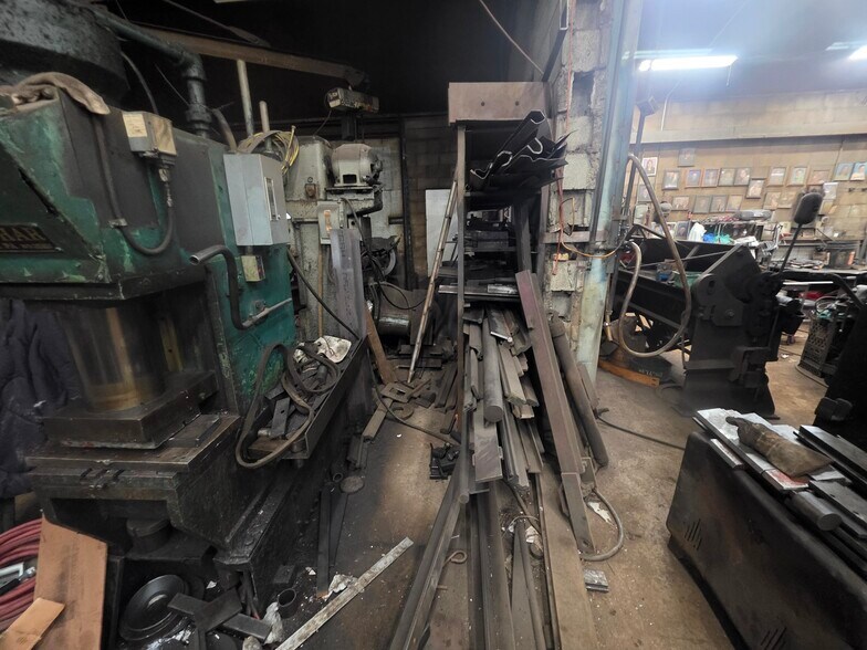 More Photos Of 1389 Old State Rd, Waterford Industrial For Sale