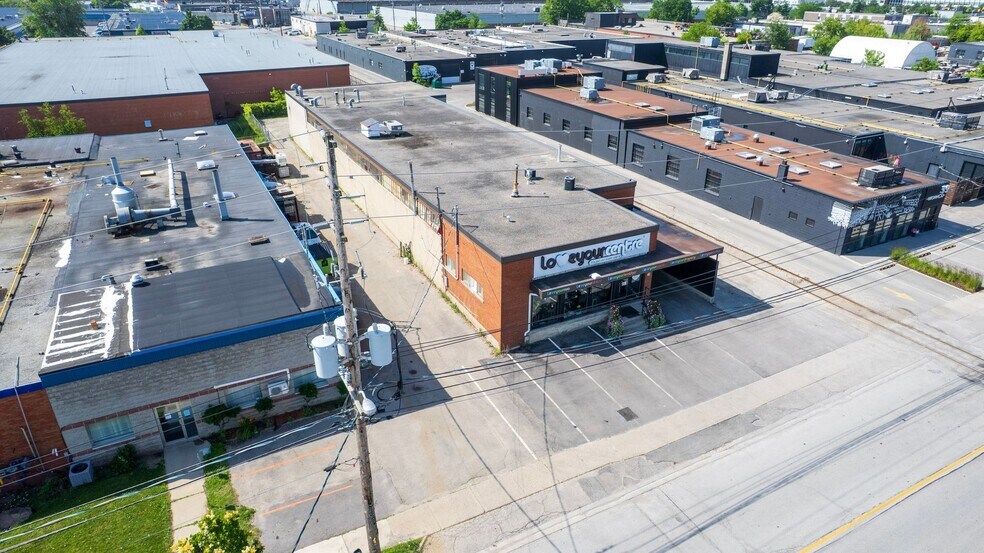More Photos Of 41 Advance Rd, Toronto Warehouse For Sale