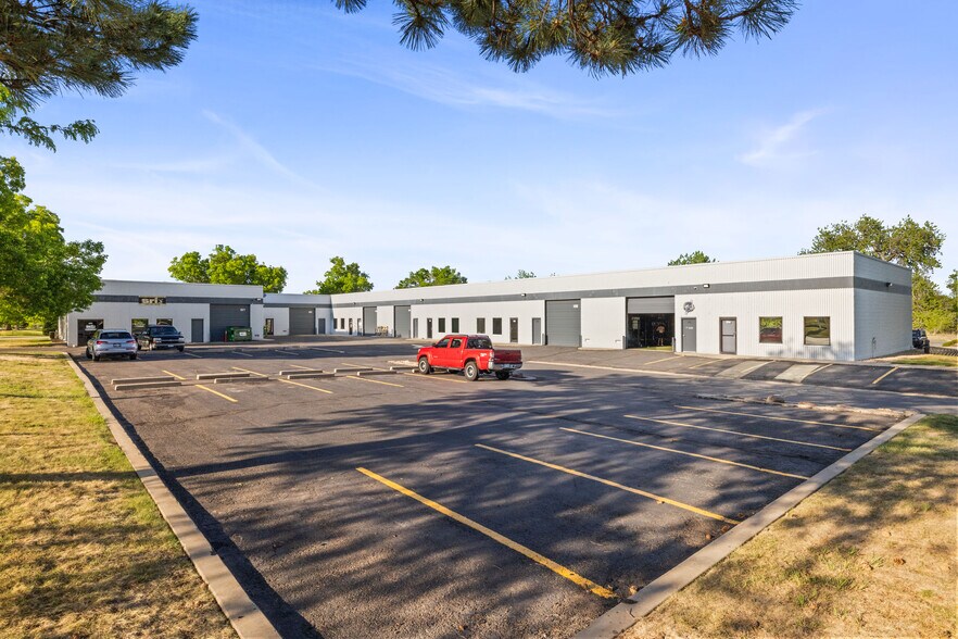 More Photos Of 6612 Fig St, Arvada Unknown For Lease