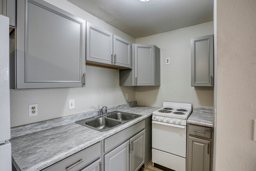 More Photos Of 317 S 9th St, Las Vegas Apartments For Sale