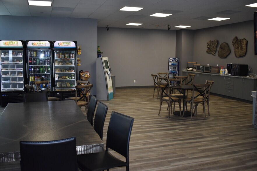 More Photos Of 201 NE Park Plaza Dr, Vancouver Unknown For Sale