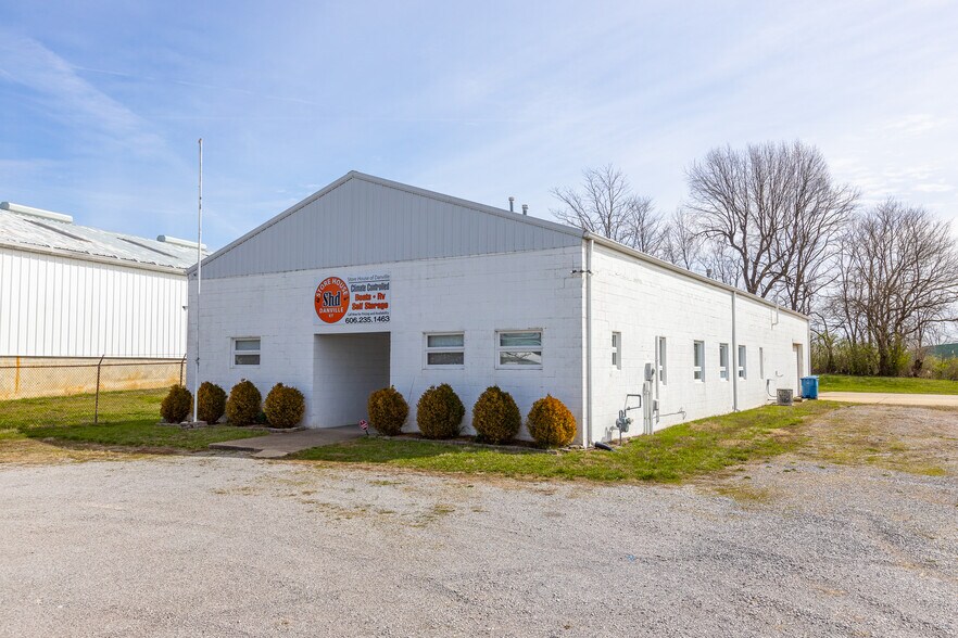 More Photos Of 665 David Ave, Danville Self Storage For Lease