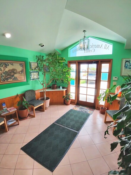 More Photos Of 1541 Prosperity Farms Rd, West Palm Beach Medical For Sale
