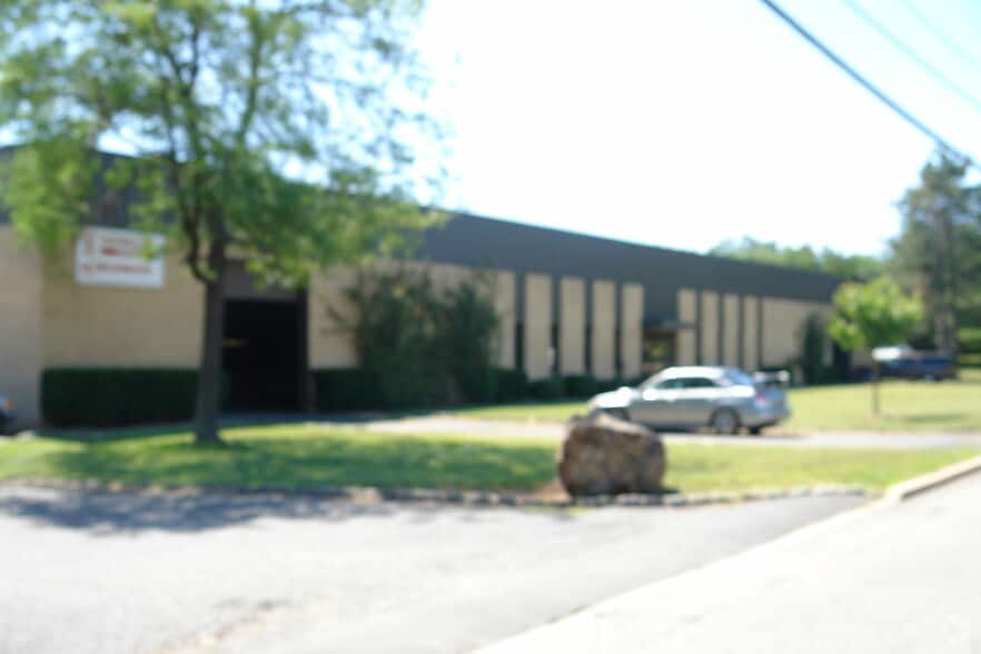 More Photos Of 39 Progress St, Edison Warehouse For Sale