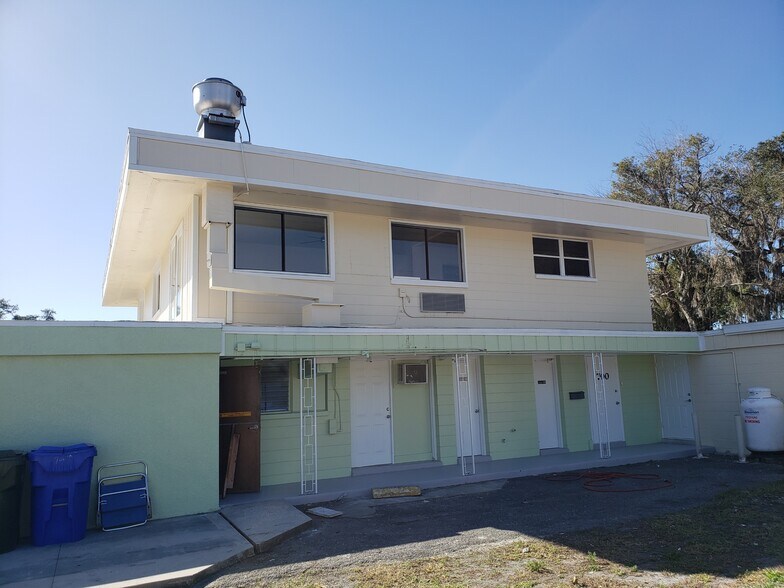More Photos Of 700 N Main St, Kissimmee Office For Sale