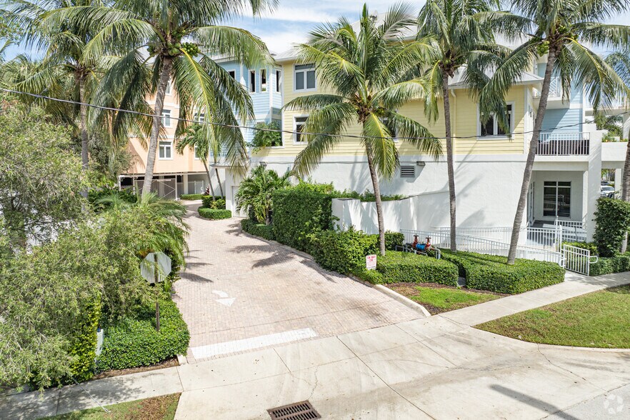 More Photos Of 826 N Dixie Hwy, Lantana Apartments For Sale