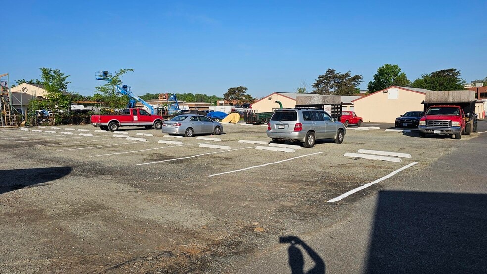 More Photos Of 5 Douglas Ct, Sterling Land For Lease