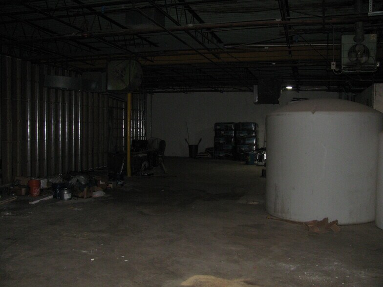 More Photos Of 310 SE D Ave, Lawton Warehouse For Sale