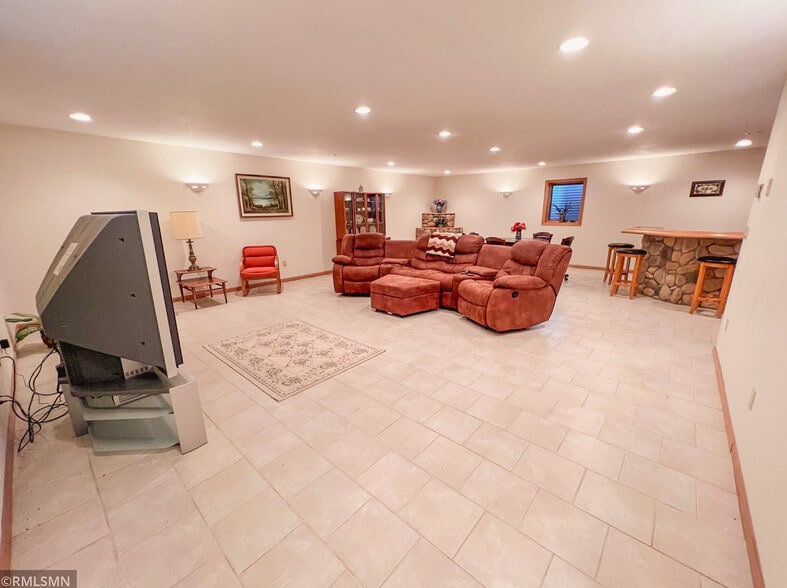 More Photos Of 930 Highway 65 S, Mora Lodge Meeting Hall For Sale