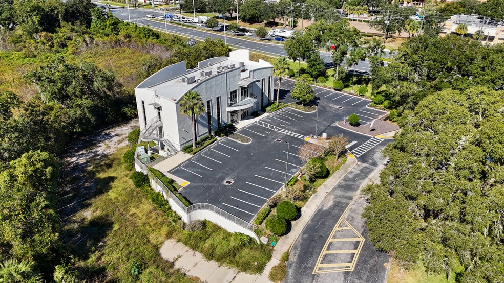 More Photos Of 9582 W Colonial Dr, Ocoee Medical For Lease