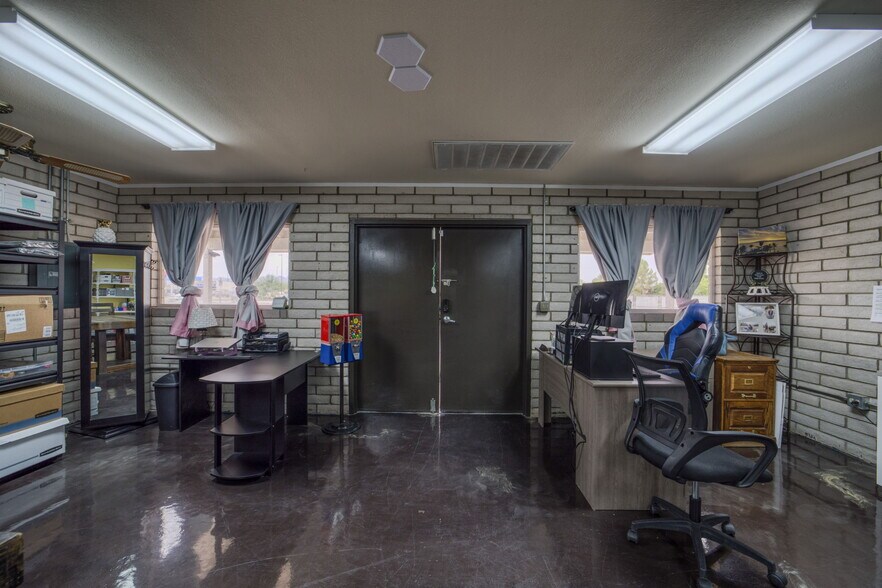 More Photos Of 5201 S Highway 95, Fort Mohave Storefront Retail Office For Sale