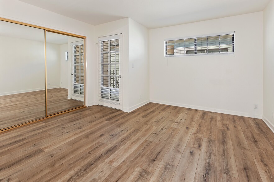 More Photos Of 635 E Olive Ave, Burbank Apartments For Sale