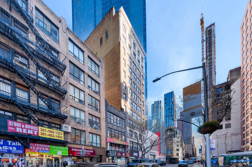 More Photos Of 39 W 29th St, New York Office For Lease