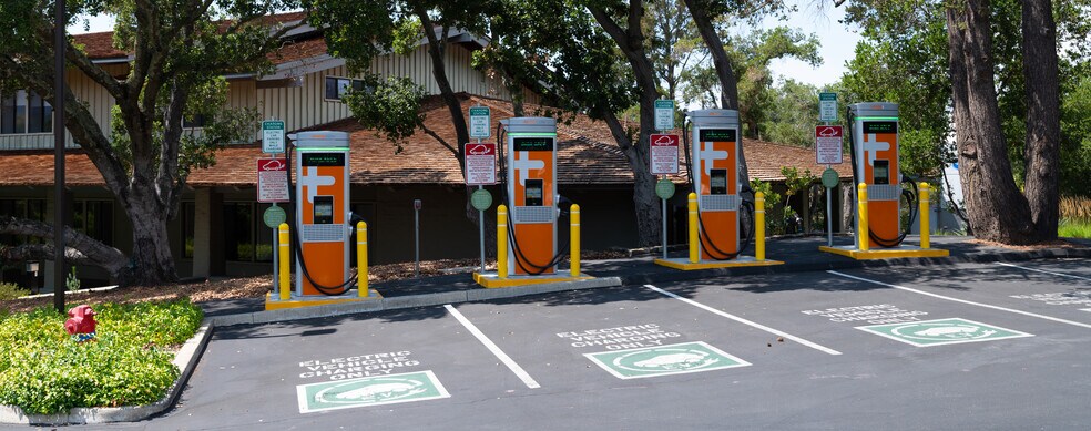 More Photos Of 2480 Sand Hill Rd, Menlo Park Office For Lease