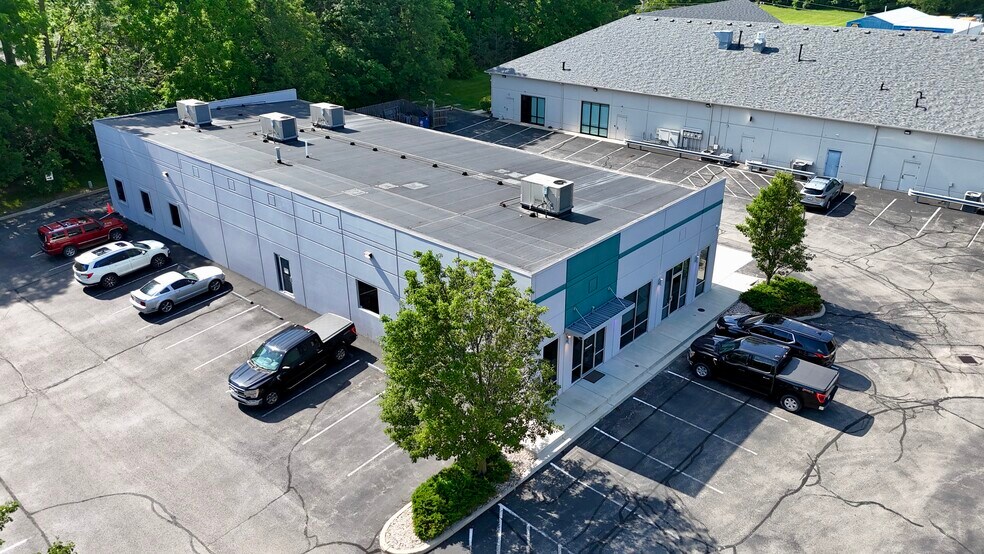 More Photos Of 725 E Main St, Westfield Light Manufacturing For Sale