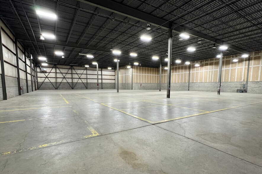 More Photos Of 900 S 2nd St, Harrison Warehouse For Lease