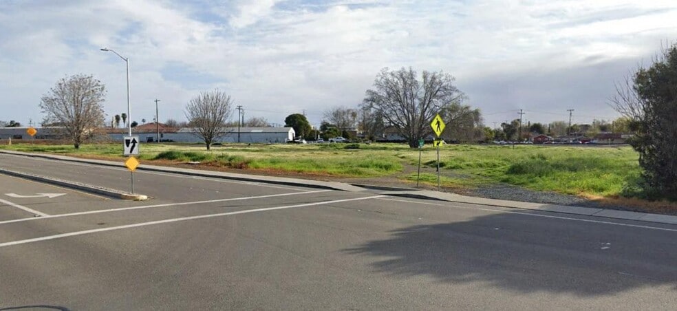 More Photos Of 3740 Walnut Blvd, Brentwood Land For Sale