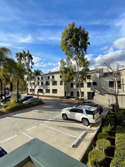 More Photos Of 1028 N Lake Ave, Pasadena Office For Lease