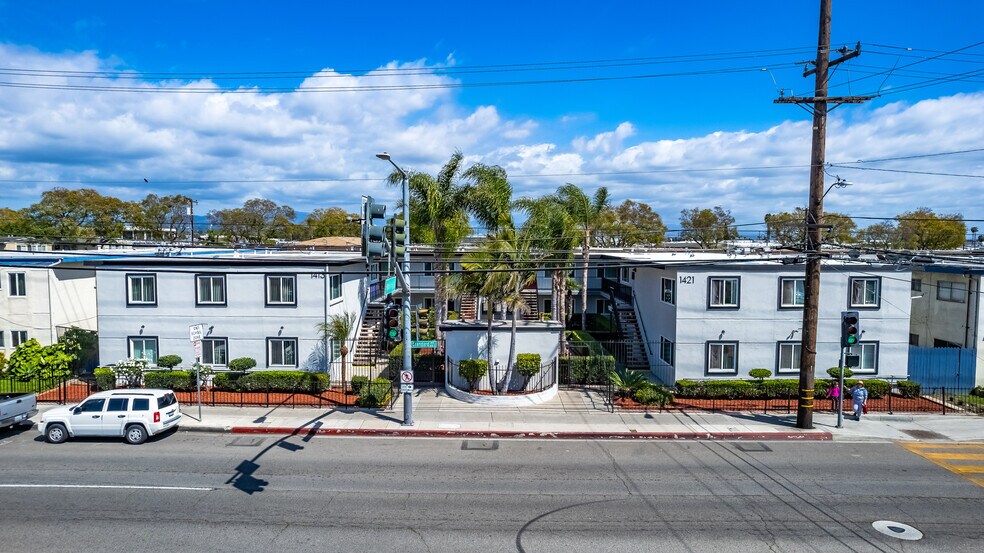 Primary Photo Of 1413-1421 S Standard Ave, Santa Ana Apartments For Sale