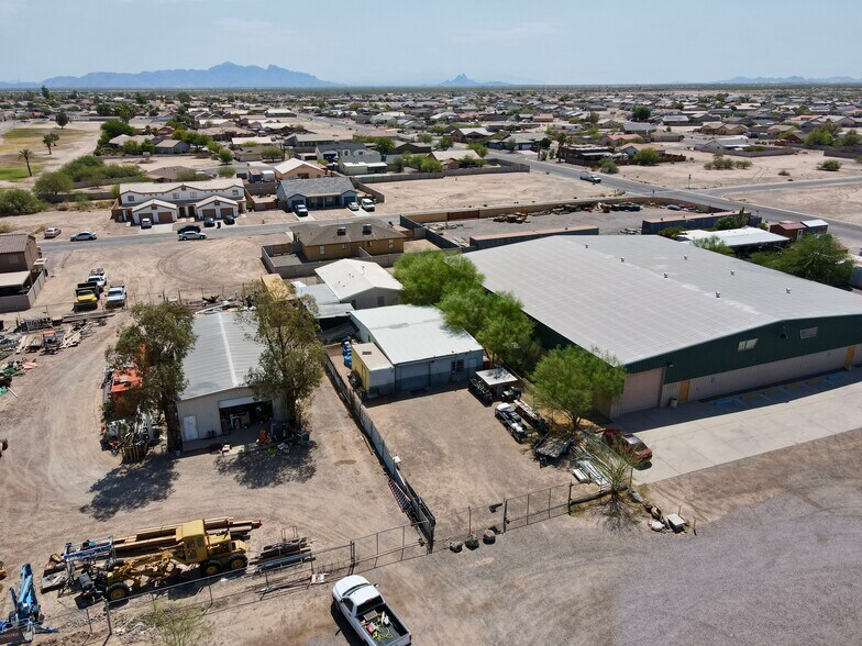 More Photos Of 15329 S Sunland Gin Rd, Arizona City Auto Repair For Sale