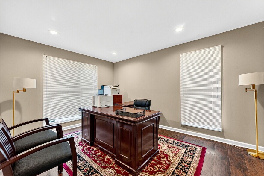 More Photos Of 79 S Maple Ave, Marlton Office For Sale