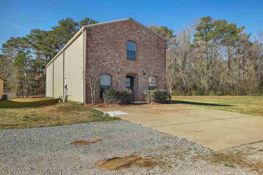More Photos Of 625 US Hwy 49, Richland Warehouse For Sale