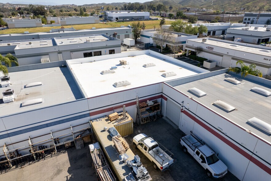 More Photos Of 560 Birch St, Lake Elsinore Manufacturing For Lease