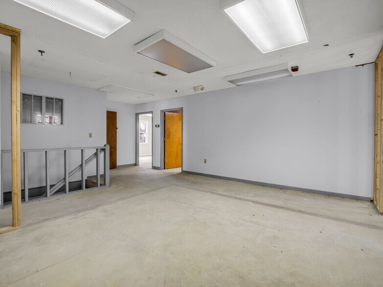 More Photos Of 192 Fashion Cir, Rutherfordton General Retail For Sale